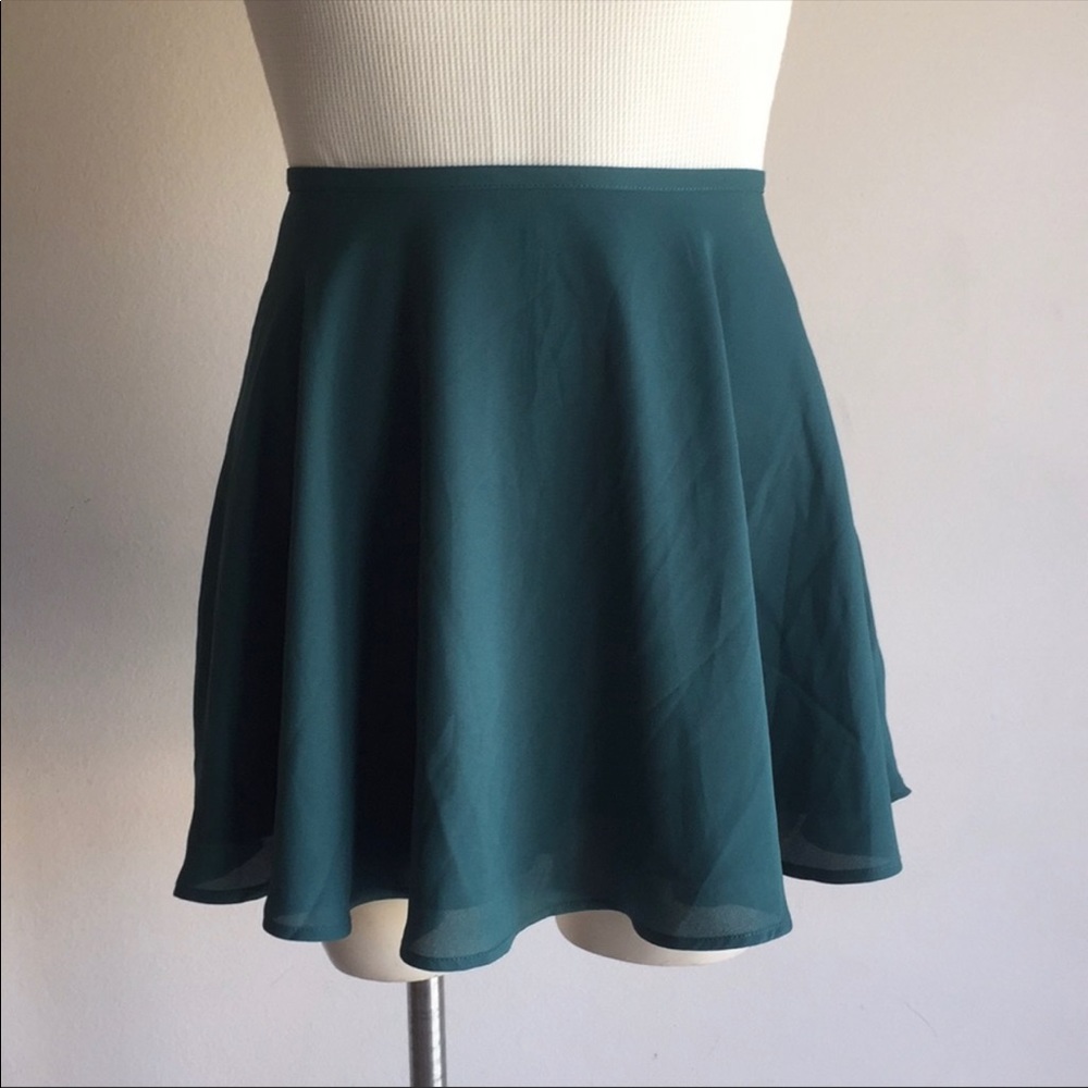Brand New 💚 Green mini skirt